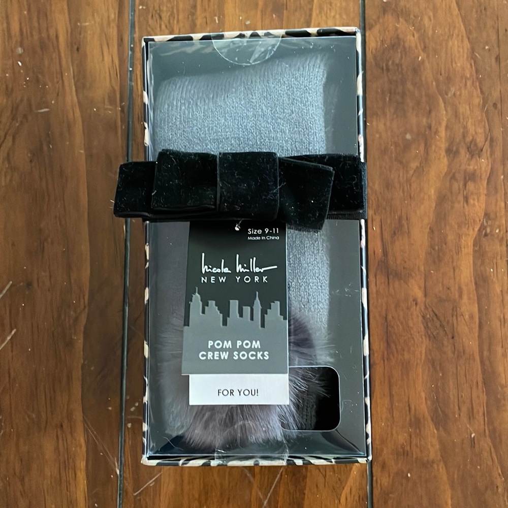 Nicole Miller Gray pom pom socks (sz 9-11)